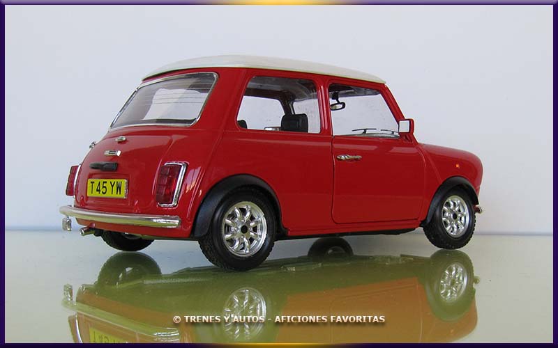 Mini Cooper 850 - Bburago 1/18