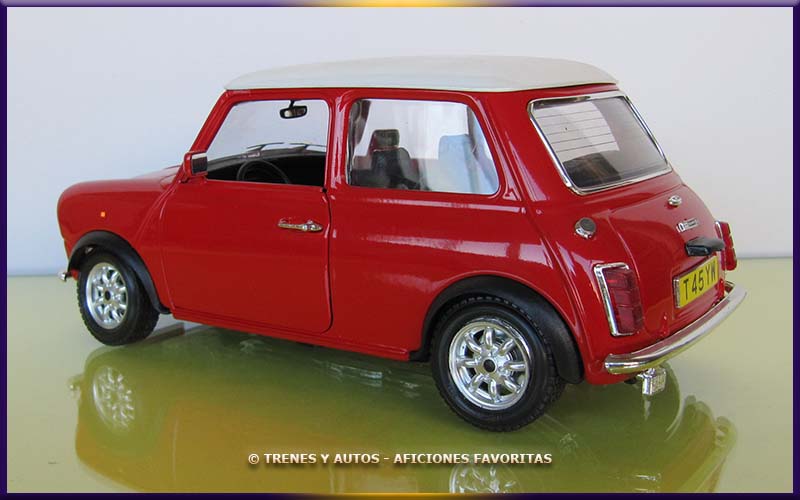 Mini Cooper 850 - Bburago 1/18