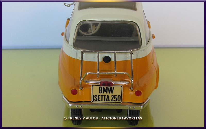BMW Isetta 250 - Revell 1/18