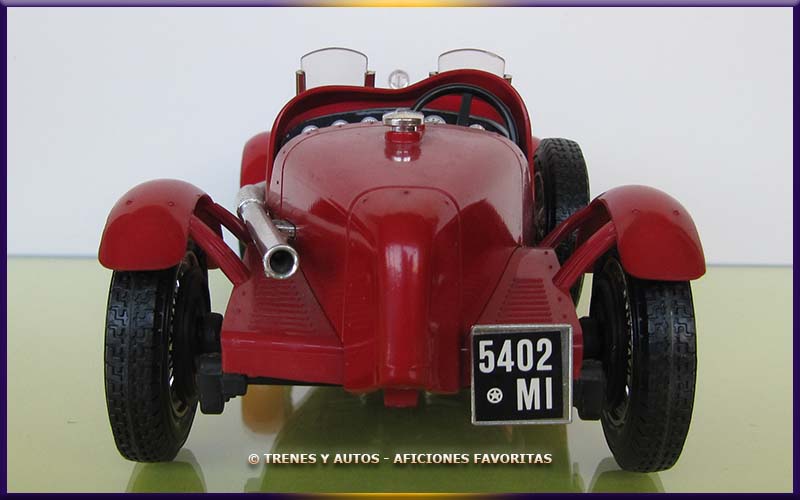 Alfa Romeo 8C 2300 Monza - Bburago 1/18
