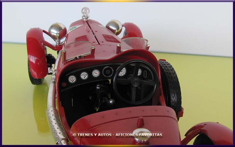 Alfa Romeo 8C 2300 Monza - Bburago 1/18