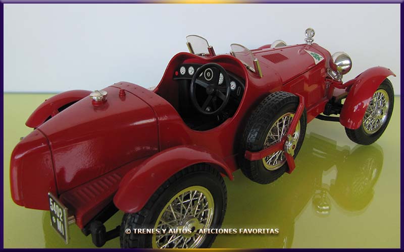 Alfa Romeo 8C 2300 Monza - Bburago 1/18