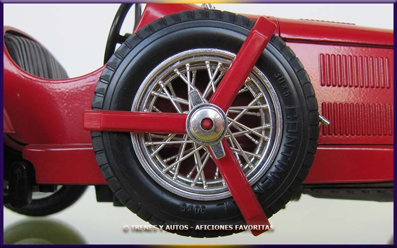 Alfa Romeo 8C 2300 Monza - Bburago 1/18