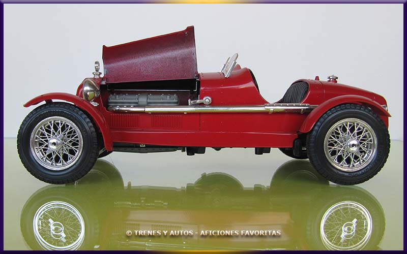Alfa Romeo 8C 2300 Monza - Bburago 1/18