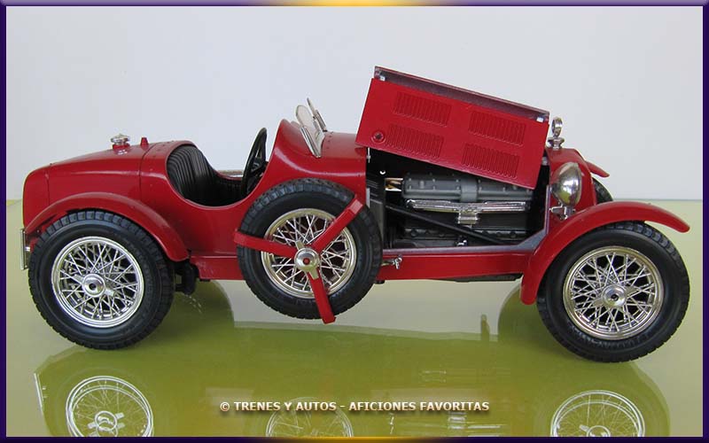 Alfa Romeo 8C 2300 Monza - Bburago 1/18