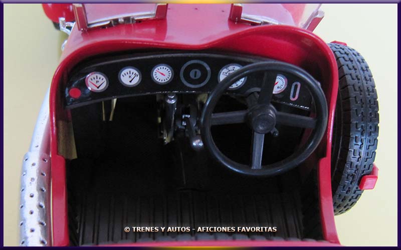 Alfa Romeo 8C 2300 Monza - Bburago 1/18