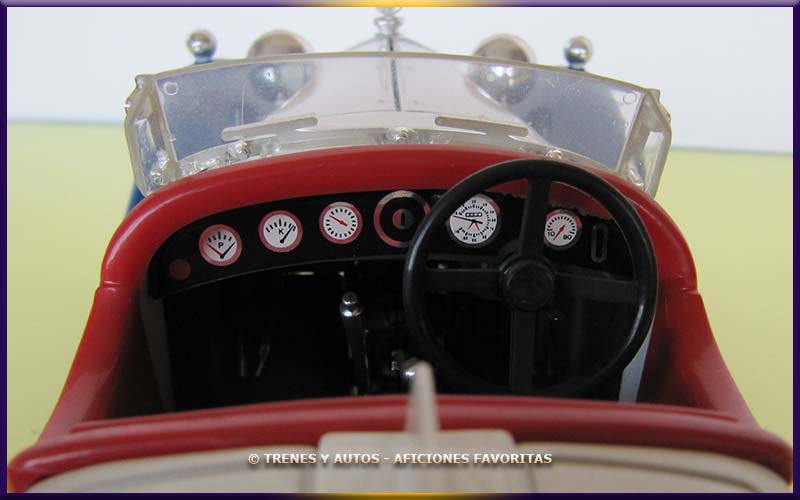 Alfa Romeo 2300 Spider - Bburago 1/18