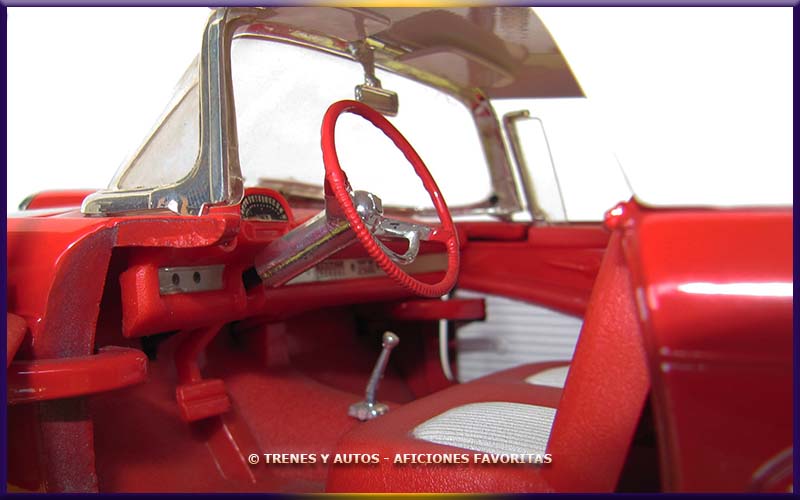 Ford Thunderbird Convertible - Revell 1/18