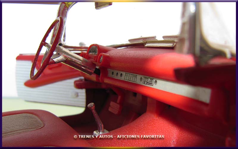 Ford Thunderbird Convertible - Revell 1/18