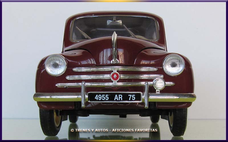 Renault 4 CV - Solido 1/17
