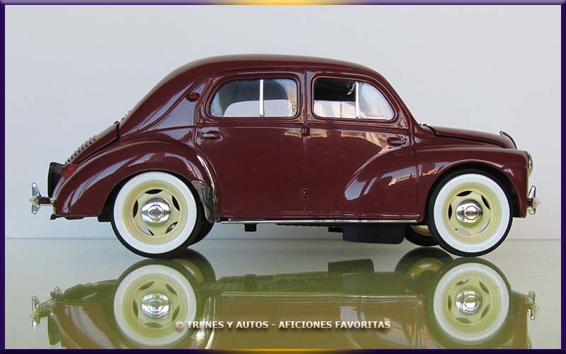 Renault 4 CV - Solido 1/17
