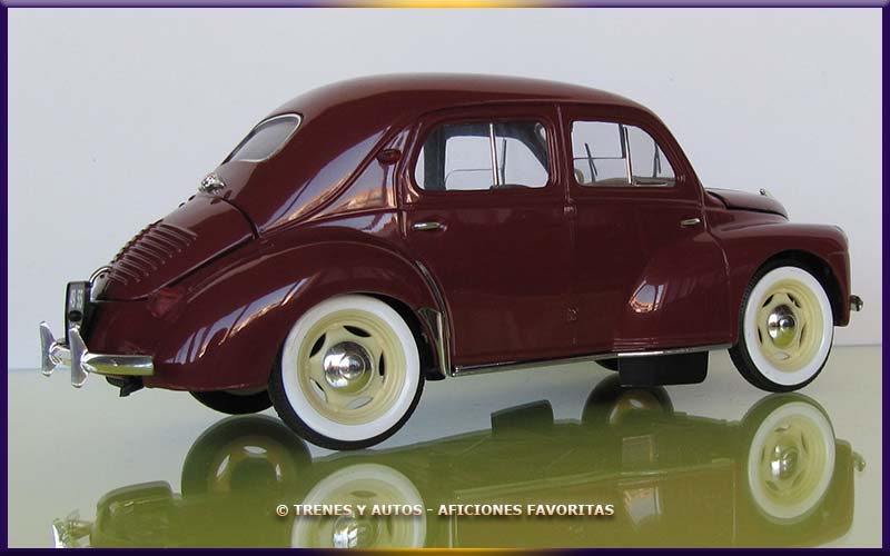 Renault 4 CV - Solido 1/17
