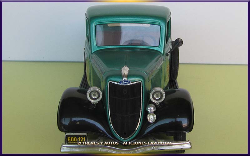 Ford V8 Pick Up - Solido 1/19