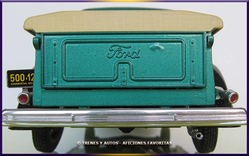 Ford V8 Pick Up - Solido 1/19