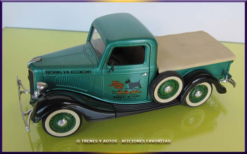 Ford V8 Pick Up - Solido 1/19