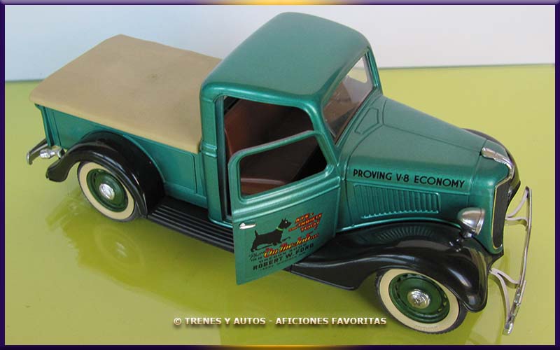 Ford V8 Pick Up - Solido 1/19