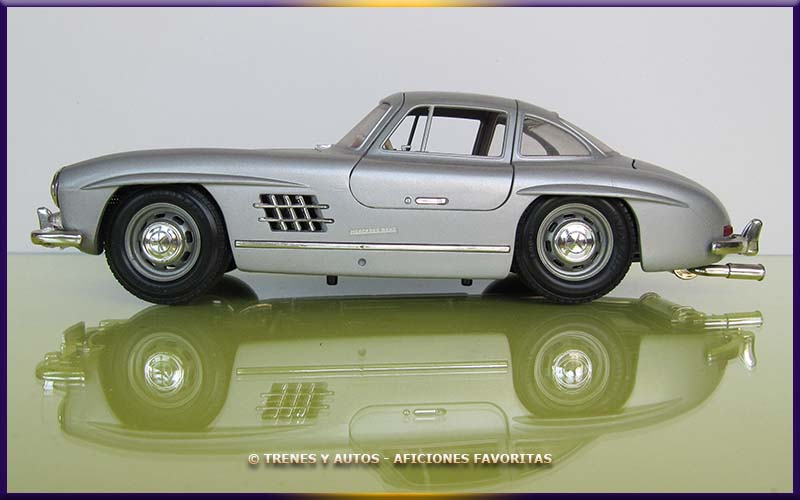 Mercedes Benz 300 SL - Bburago 1/18