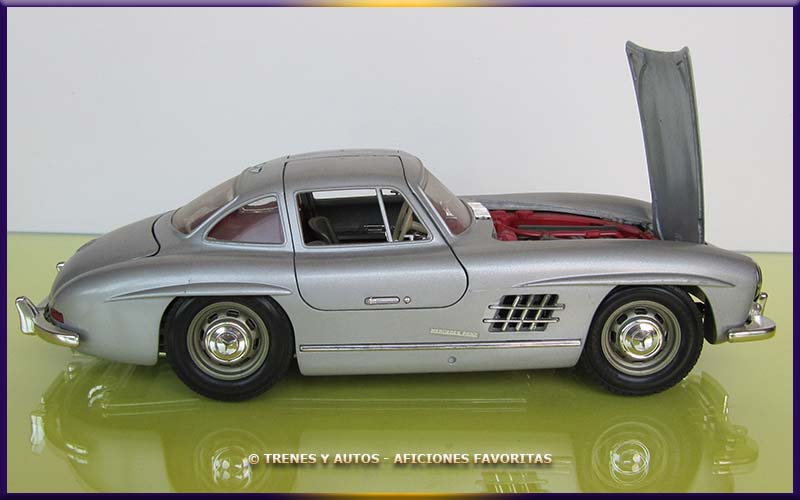Mercedes Benz 300 SL - Bburago 1/18