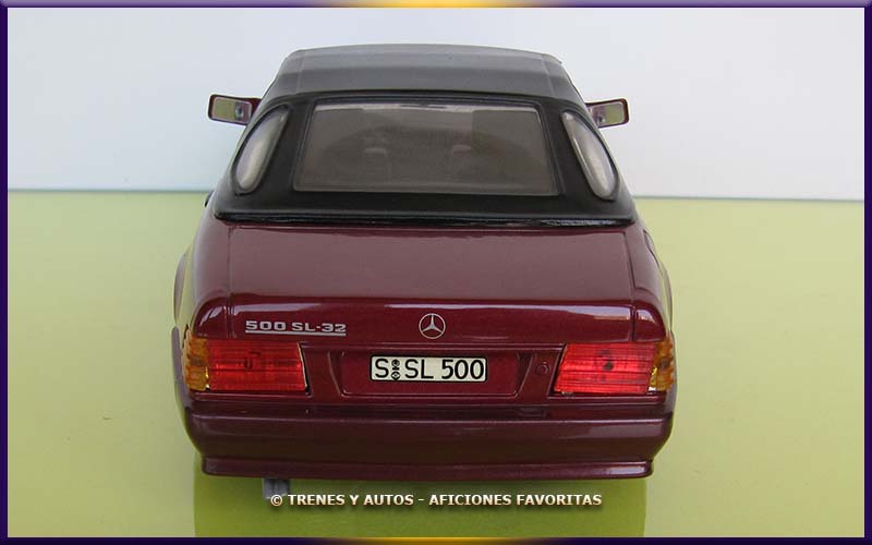 Mercedes Benz 500 SL - Revell 1/18