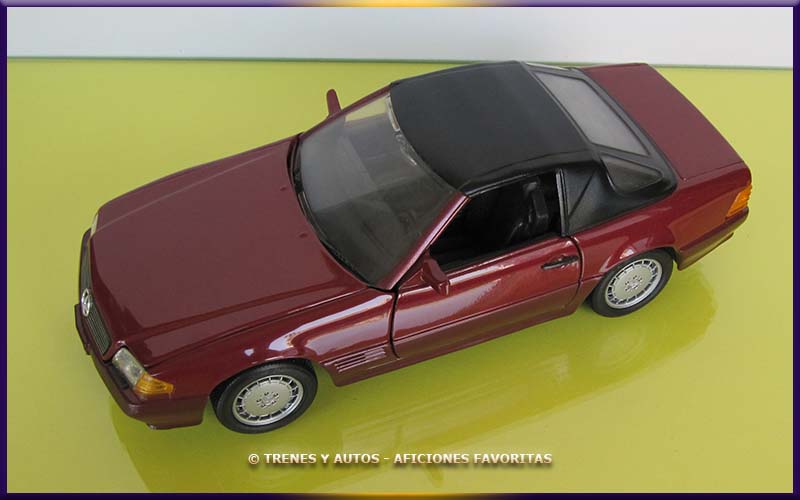 Mercedes Benz 500 SL - Revell 1/18