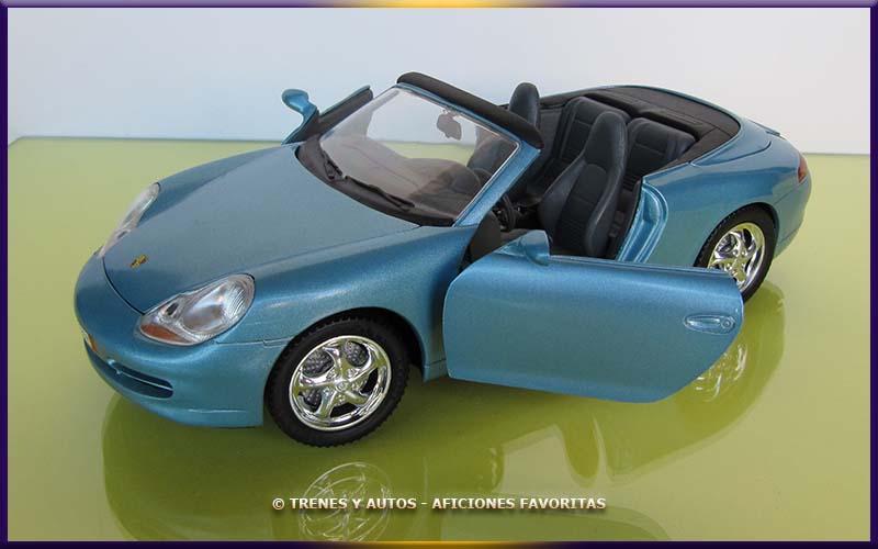 Porsche 911 Carrera Cabrio - Solido 1/18
