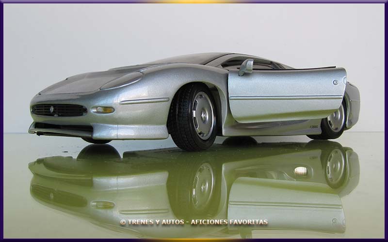 Jaguar XJ 220 - Maisto 1/18