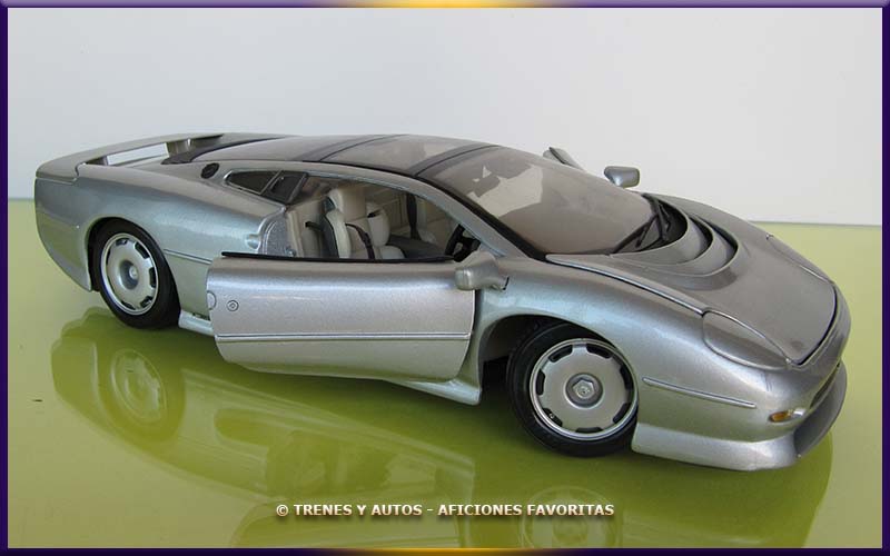 Jaguar XJ 220 - Maisto 1/18