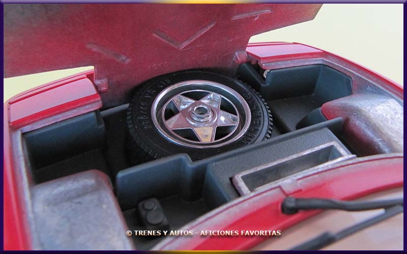 Ferrari Testarossa - Bburago 1/18