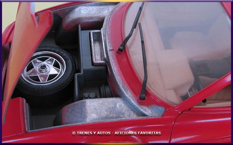 Ferrari Testarossa - Bburago 1/18