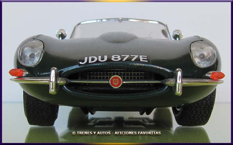 Jaguar E Cabriolet - Bburago 1/18