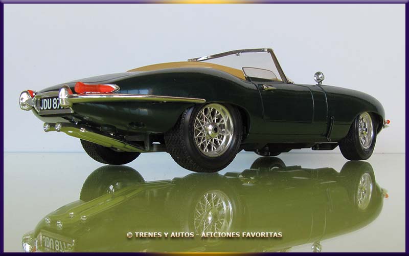Jaguar E Cabriolet - Bburago 1/18