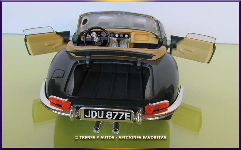 Jaguar E Cabriolet - Bburago 1/18