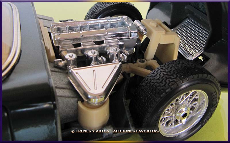 Jaguar E Cabriolet - Bburago 1/18