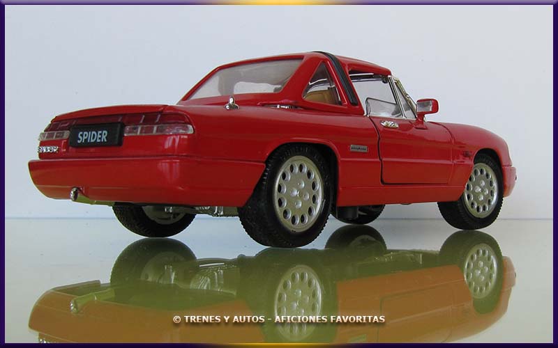 Alfa Romeo Spider - Jouef Evolution 1/18