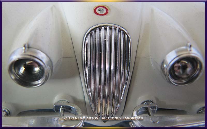 Imagen Jaguar XK 120 Coupé 1/24