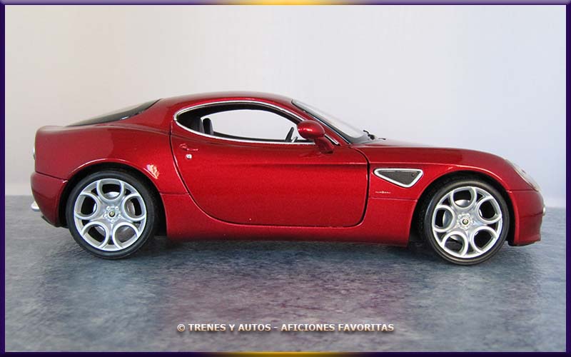 Imagen Alfa Romeo 8C Competizione 1/24