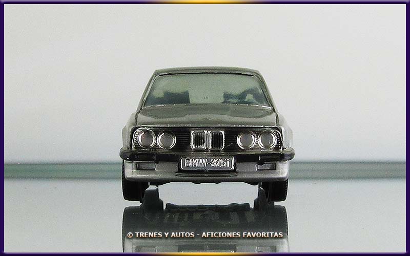 BMW 325i (E30)
