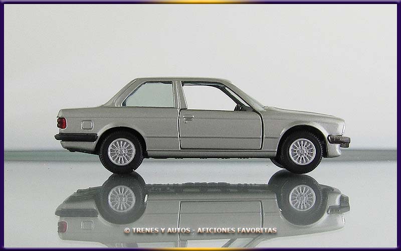 BMW 325i (E30)