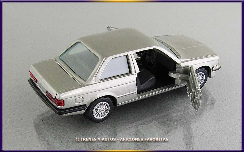 BMW 325i (E30)