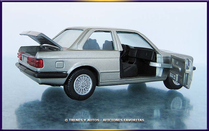 BMW 325i (E30)