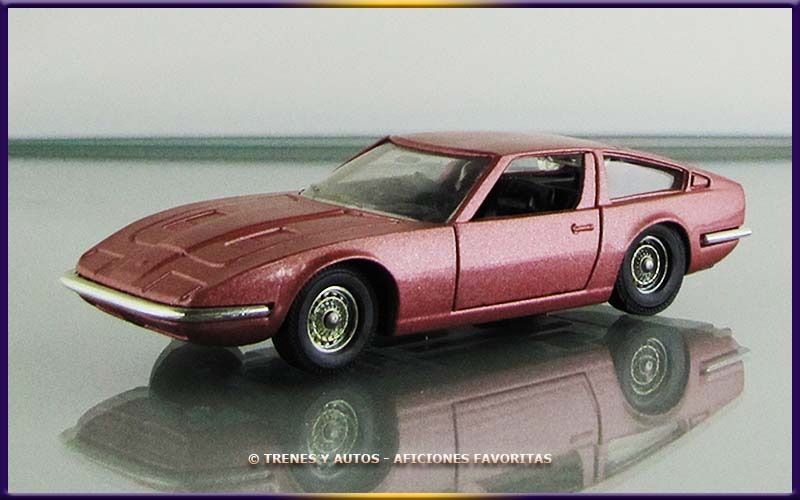 Maserati Indy