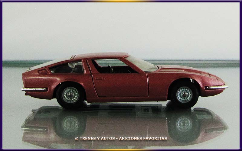 Maserati Indy