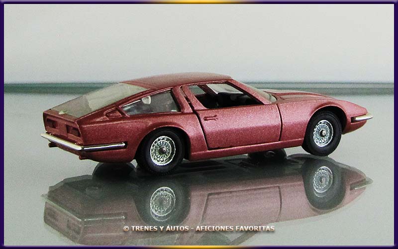 Maserati Indy