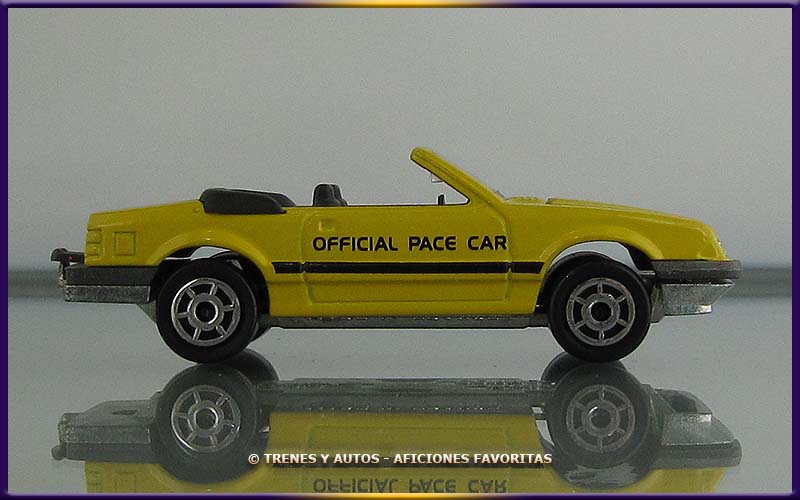 Ford Mustang Convertible