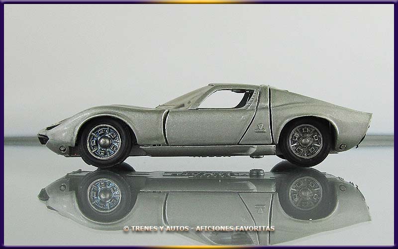 Lamborghini P400 Miura