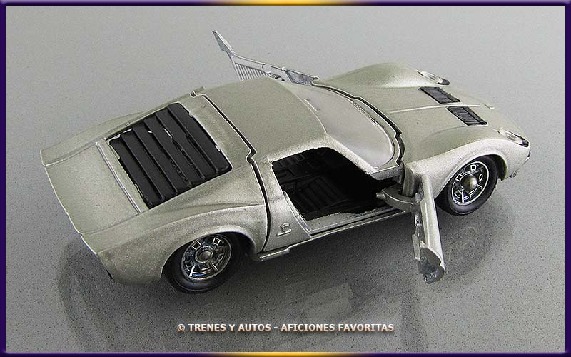 Lamborghini P400 Miura