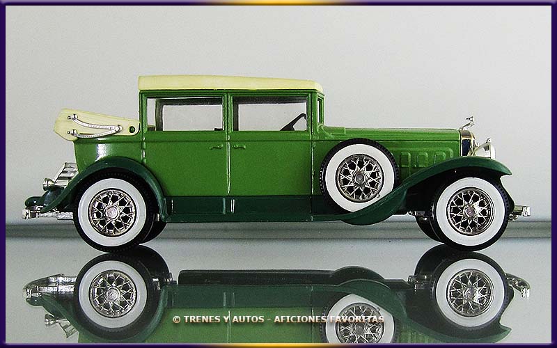 Cadillac V16 452A Imperial Sedán