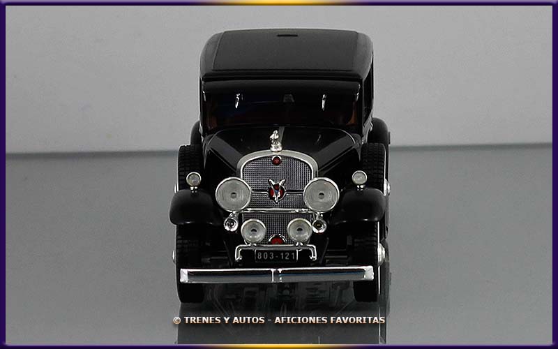 Cadillac V16 LWB Imperial Sedán