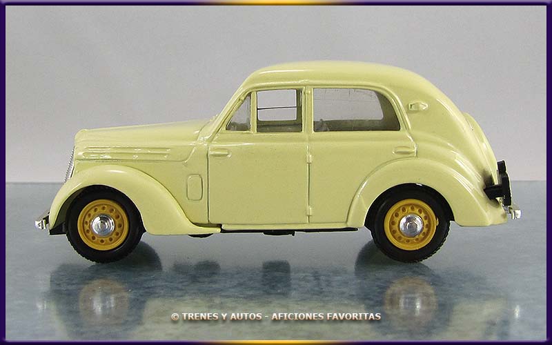 Renault Juva 4 Berline