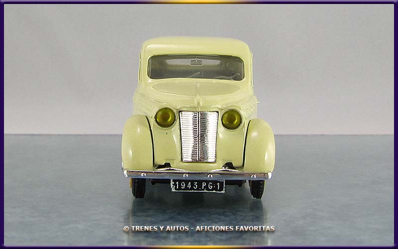 Renault Juva 4 Berline